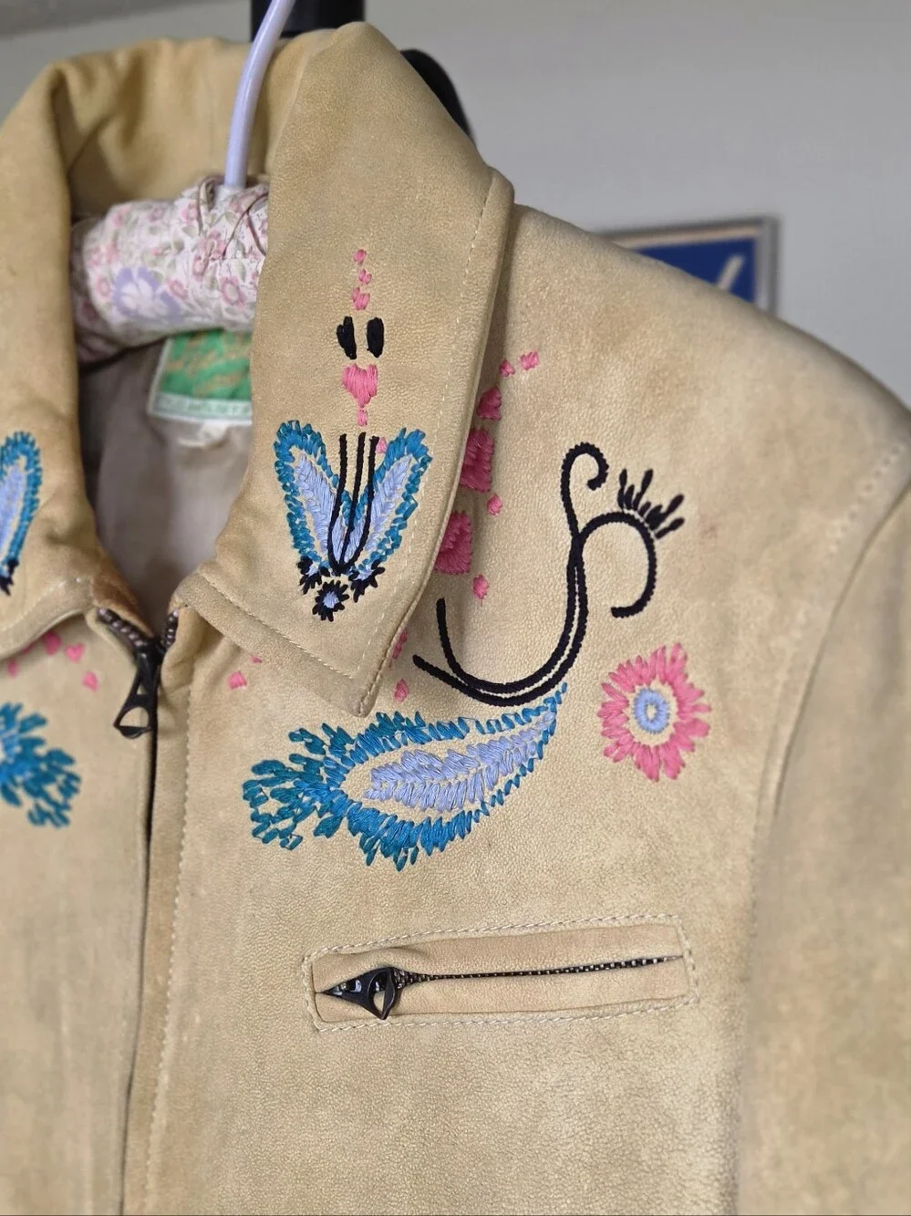 RARE Levi's Vintage Leather Embroidered Jacket Made In Italy - Picture 5 of 11